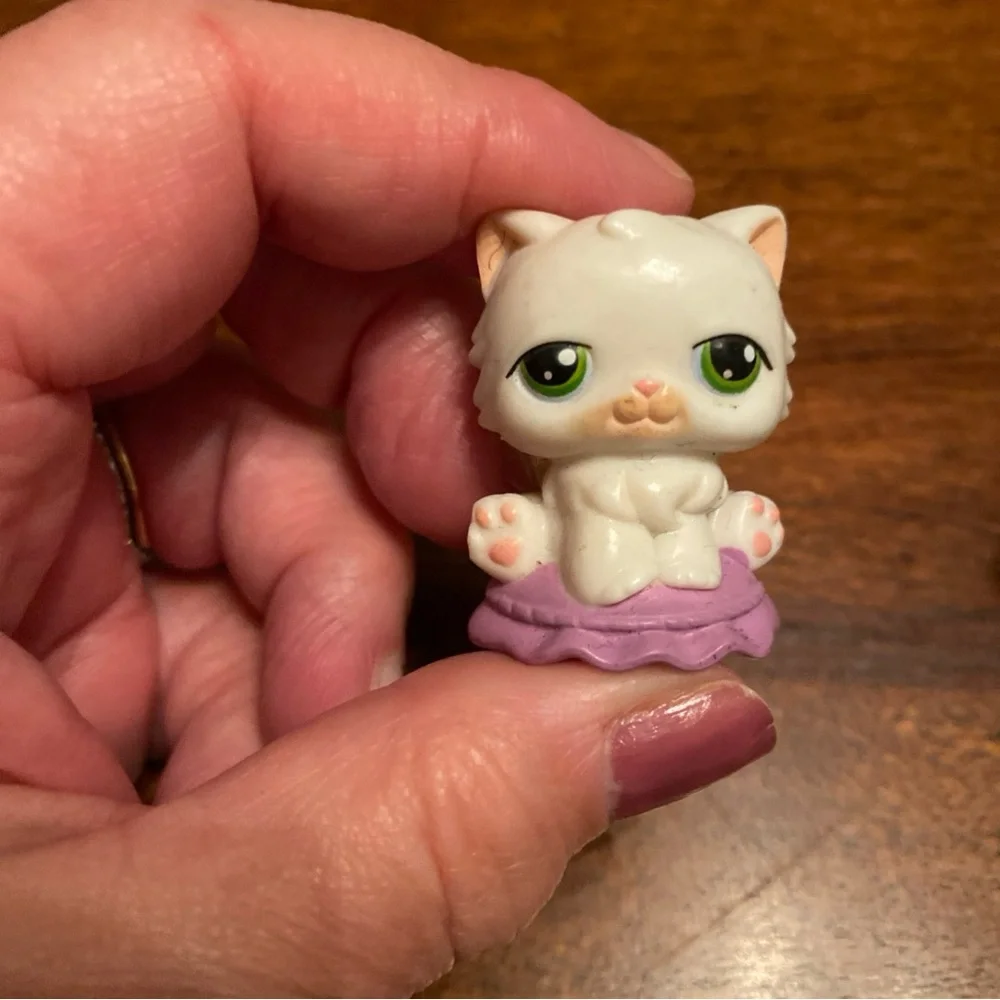 Littlest Pet Shop Persian Cat & Brown Boxer Pencil Toppers
